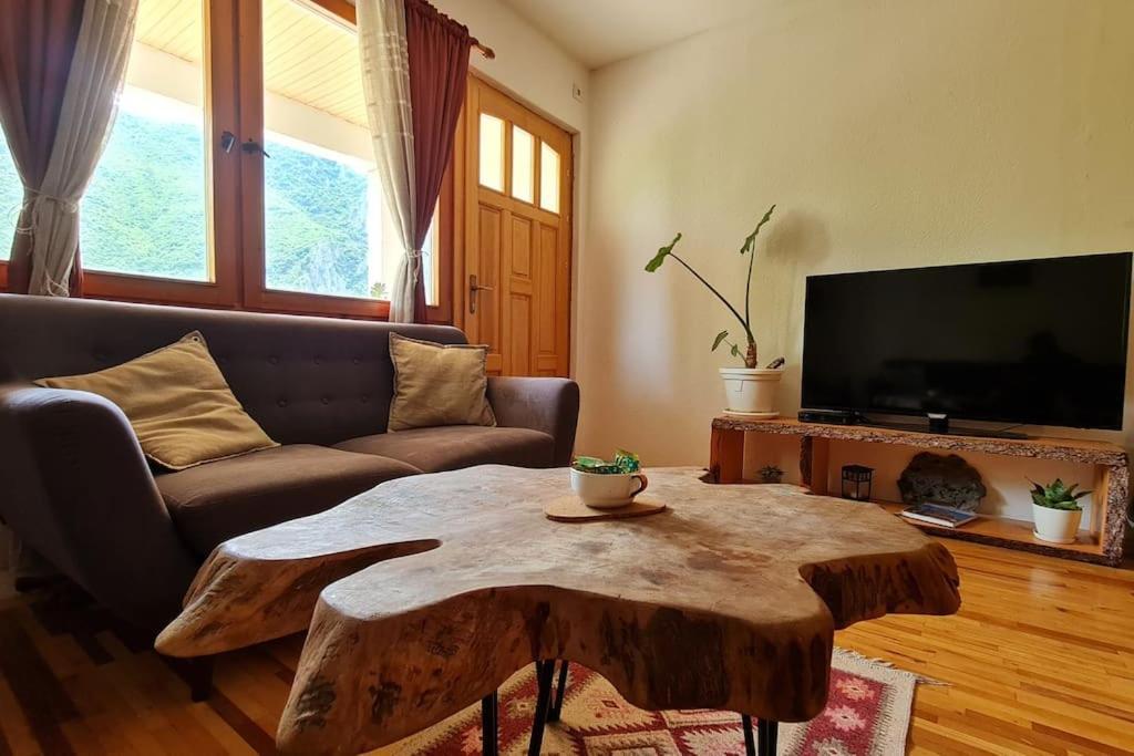 Ilis House Matka Villa Skopje Eksteriør billede